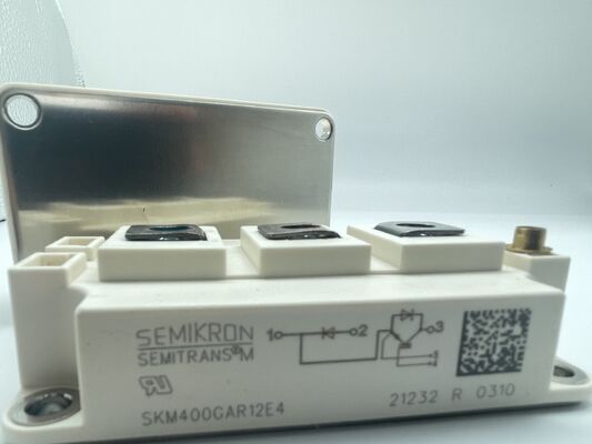 SKM400GAR12E4 1200V 400A IGBT Module Low Vce ((sat) High Short Circuit Robustness Low Switching Loss High Isolation Industrial Grade Για ηλιακούς μετατροπείς και υψηλής ισχύος UPS