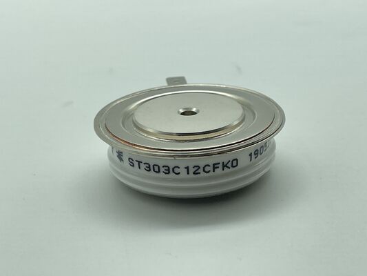 ST303C12CFK0 1200V 300A Μονάδα μισής γέφυρας χαμηλή Vce ((sat) χαμηλή απώλεια βραχυκύκλωμα ανθεκτικότητα ολοκληρωμένο NTC για κινητήρες και βιομηχανικούς μετατροπείς