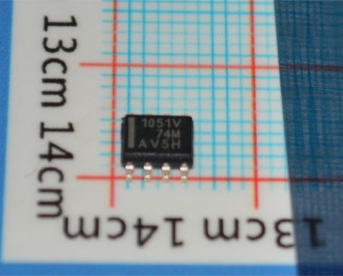 TCAN1051VDQ1 5V CAN FD Πιστολήπτης 5Mbps Ευέλικτος ρυθμός παροχής δεδομένων ±58V Προστασία από σφάλματα 1.8V-5V Λογική I/O SOIC-8 -40°C έως +125°C AEC-Q100 Βαθμός 1