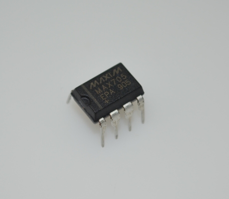 MAX705EPA Microprocessor Supervisor 4.65V Threshold 200ms Reset Pulse 5V Supply DIP-8 -40°C to +85°C