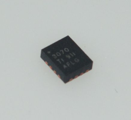 TPS63070RNMR Buck-Boost 96% Eff 2-16V σε 5A Πύργος ρυθμιζόμενος 25μA IQ 2.5x3mm QFN Σταθερή λειτουργία εξοικονόμησης ενέργειας 5V/3.3V