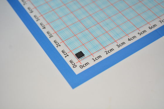 ADR02ARZ Δείκτης Τάσης Ακριβείας 5.0V Εξαιρετικά Χαμηλού Θορύβου 4μVpp 0.02% Αρχική Ακρίβεια 3ppm/°C Μετατόπιση 10mA Έξοδος 1.2V έως 15V Εύρος