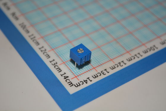 3362P-1-102LF Τριμπότ 1kΩ Ποτενσιόμετρο Ακριβείας 10-Στροφών ±10% Ανοχή Διάτρητη Στερέωση Στοιχείο Κεραμικού Μεταλλικού Αξιόπιστη Ρυθμιστικότητα Ιδανικό για Βαθμονόμηση and Συντονισμό Κυκλώματος