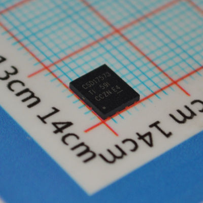 CSD17573Q5BT 40V N-Channel NexFETTM MOSFET με 1,7mΩ RDS ((on) 75A ρεύμα 175°C Κατώτατο βαθμό τιμολόγησης Qg 5mm×6mm SON Πακέτο AEC-Q101 Επαρκής και απαλλαγμένος από μόλυβδο σχεδιασμός