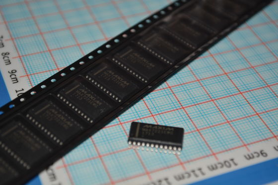 MAX7221EWG+T 8-ψήφιο LED Display Driver με SPI Interface 10MHz Serial Data Rate 2.7V-5.5V Λειτουργία Ατομικό LED Control και 24-Pin Wide SOIC Package