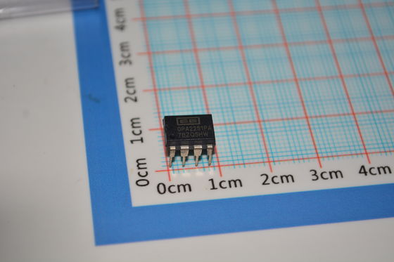 OPA2251PA Διπλός Ενισχυτής Ακριβείας με εύρος ζώνης 10MHz, Χαμηλή μεταβολή 0.5μV/°C, Θόρυβος 1.1μVpp, Έξοδος Rail-to-Rail, Τροφοδοσία ±2.25V έως ±18V και Πακέτο 8-Pin DIP