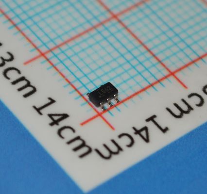 TPS560200DBVR 3.3V 0.6A Σύγχρονος μετατροπέας Buck με 95% απόδοση 4.5-17V Εισφορά 1.2MHz Συχνότητα Eco-mode Εσωτερική αντιστάθμιση Soft Start και θερμική προστασία στο πακέτο SOT-23