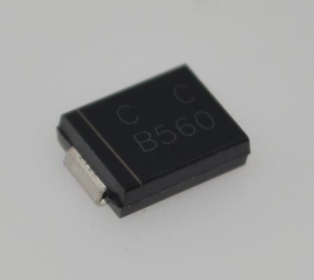 CDBC560-G 560Ω@100MHz Συνήθης λειτουργίας Σφυγμός Υψηλό ρεύμα Ρήμανση Ευρεία περιοχή θερμοκρασίας Χαμηλή DCR Εξαιρετική καταστολή EMI Συμμόρφωση με το RoHS Σύνθετο σχεδιασμό Προστασία ισχύος και γραμμής δεδομένων