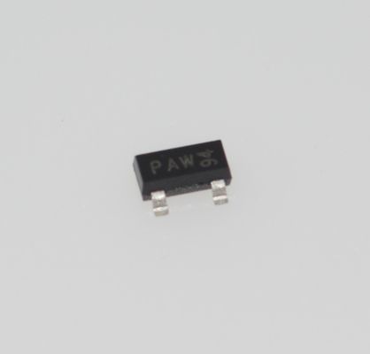 PMEG4005CT Ultra-Low VF 1.22V υψηλής απόδοσης 40V/70A Διοδίος Schottky με διπλή κεντρική πένα AEC-Q101 Αρμόδιο Χωρίς Χαλογόνη, Συμμορφούμενο με το RoHS Υψηλότερη θερμική απόδοση στο πακέτο TO-220AB