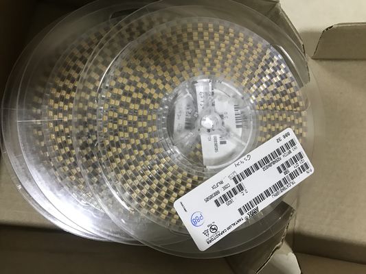 GRM0335C1H5R6BA01D 5.6pF ±0.1pF 0402 MLCC με ονομαστική ισχύ 50V C0G (NP0) Δηλεκτρικός για απόλυτη σταθερότητα υψηλού συντελεστή Q εξαιρετικά χαμηλής απώλειας Χωρίς αλογένιο και συσκευασία ταινίας και κυλίνδρων για κυκλώματα αυτοκινήτων