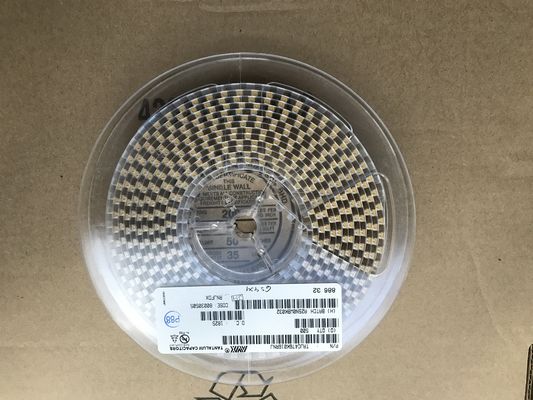 GRM0335C1H5R6BA01D 5.6pF ±0.1pF 0402 MLCC με ονομαστική ισχύ 50V C0G (NP0) Δηλεκτρικός για απόλυτη σταθερότητα υψηλού συντελεστή Q εξαιρετικά χαμηλής απώλειας Χωρίς αλογένιο και συσκευασία ταινίας και κυλίνδρων για κυκλώματα αυτοκινήτων