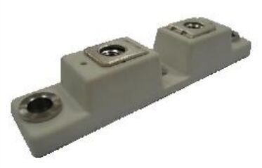 MMF200ZB040DK1 200A SiC MOSFET Power Module 400V Low Rds ((on) 1.6mΩ Υψηλής απόδοσης Μετασχηματισμός υψηλής ταχύτητας Αυτοκινητοβιομηχανικής ποιότητας υγρό ψυγμένο για μετατροπείς έλξης xEV