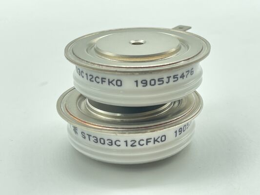 ST303C12CFK0 1200V 300A Μονάδα μισής γέφυρας χαμηλή Vce ((sat) χαμηλή απώλεια βραχυκύκλωμα ανθεκτικότητα ολοκληρωμένο NTC για κινητήρες και βιομηχανικούς μετατροπείς
