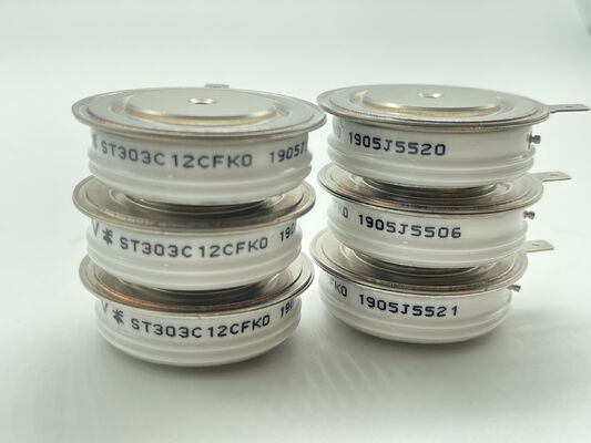 ST303C12CFK0 1200V 300A Μονάδα μισής γέφυρας χαμηλή Vce ((sat) χαμηλή απώλεια βραχυκύκλωμα ανθεκτικότητα ολοκληρωμένο NTC για κινητήρες και βιομηχανικούς μετατροπείς
