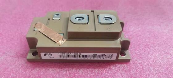 1MB1300SA-120B-52 1200V 1300A Μονάδα IGBT με μισή γέφυρα χαμηλό Vce ((sat) υψηλή ανθεκτικότητα βραχυκυκλώματος χαμηλή απώλεια εναλλαγής τεχνολογία Press-Fit για βαριές βιομηχανικές μονάδες κίνησης και υψηλής ισχύος UPS
