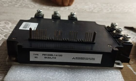 PM100RL1A120 1200V 100A IPM 5ης Γενιάς CSTBT™ Χαμηλό VCE(sat) 1.75V Ενσωματωμένη Οδήγηση Προστασία Βραχυκυκλώματος Ανίχνευση Υπερθέρμανσης Έξοδος Σφάλματος Πιστοποίηση UL για Drives