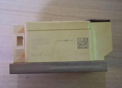 SKKE600/16 1600V 600A Μονάδα με Μεμονωμένη Δίοδο Εξαιρετικά Χαμηλή VF 1.5V Υψηλό Ρεύμα Υπέρτασης 22kA SEMIPACK4 Απομονωμένη Βάση Εξαιρετική Μεταφορά Θερμότητας Υψηλή Αξιοπιστία Πιστοποίηση UL για Ανορθωτές και Συγκόλληση