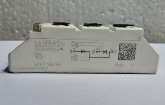 SKKT106/16E 1600V 106A Μονάδα Διπλού Θυριστόρ Χαμηλής VF 1.35V 2.4kA Υπέρταση Κεραμική Βάση AlN Επαφές Πίεσης SEMIPACK1 Απομονωμένη Πιστοποίηση UL για Soft Starters και Drives