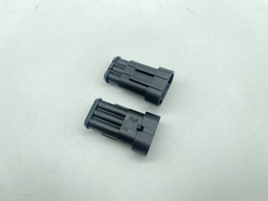 282105-1 3 Θέσεων 5.0mm Pitch Κεφαλίδα Καλωδίου-προς-Πλακέτα Κάθετη Διάτρητη Θηλυκωτή με Κλείδωμα Τριβής Πολωμένη Ονομαστική 9A για Τροφοδοτικά και Βιομηχανικούς Ελέγχους