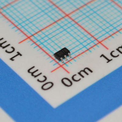 LM3671MF-ADJ 1MHz Ρυθμίσιμος μετατροπέας Buck 2.7-5.5V Εισαγωγή 600mA Έκδοση SOT-23-5 90% Απόδοση -40°C έως +85°C