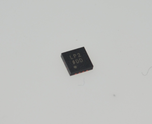 ADM7172ACPZ-R7 6.5V 2A Εξαιρετικά Χαμηλού Θορύβου LDO 1μV RMS Θόρυβος 75dB PSRR @1MHz Είσοδος 2.3-6.5V LFCSP-8 -40°C έως +125°C